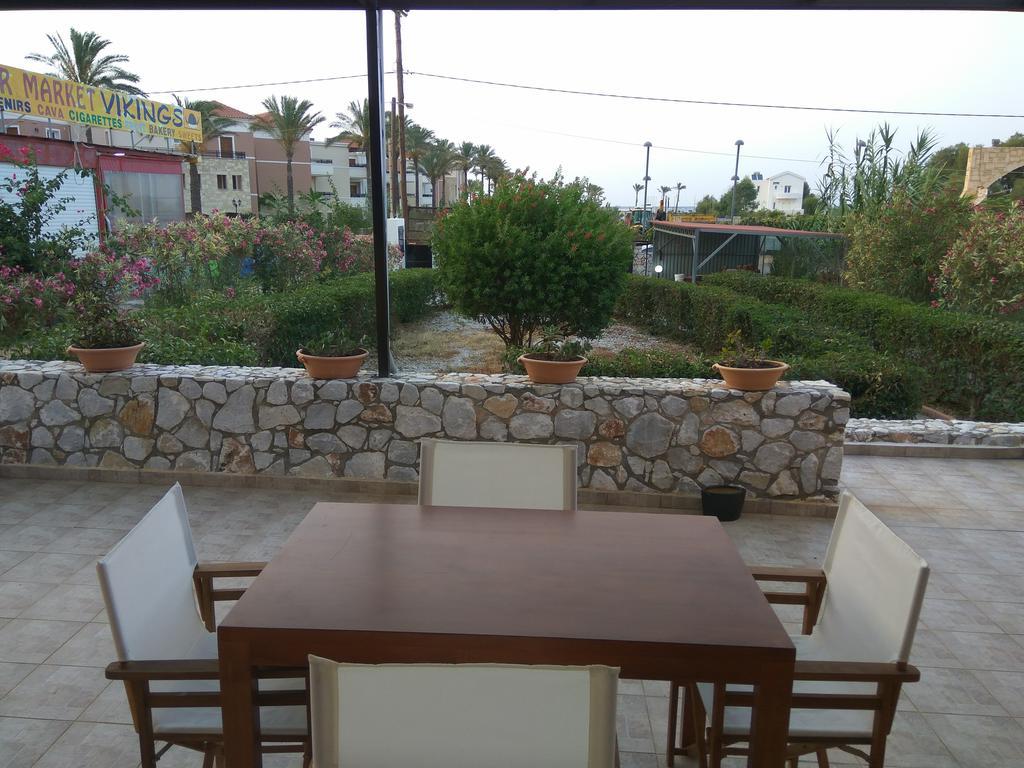 House Near The Sea Villa Gerani  Exterior photo